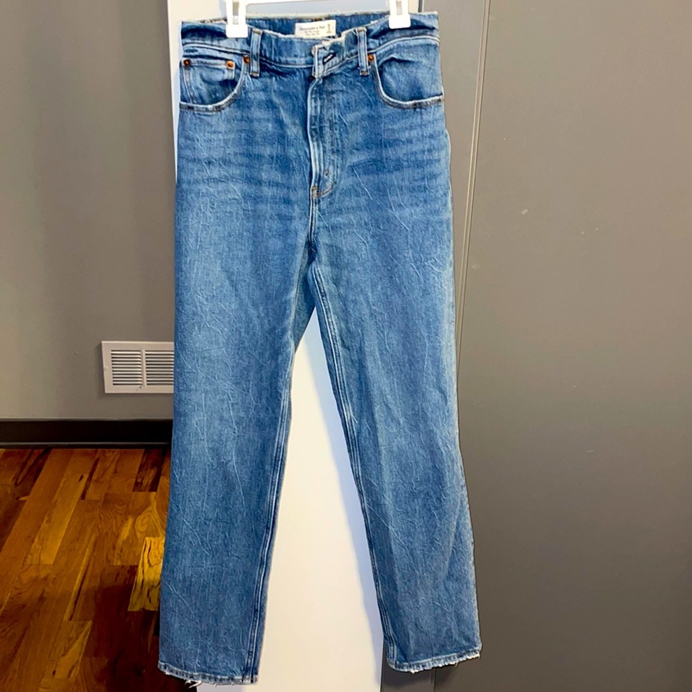 Abercrombie & Fitch - The ‘90s Straight Ultra High Rise - 28|6R